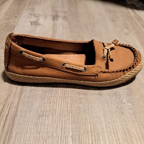 UGG Womens Shoes Size 6.5 Brown Moccasins Flat Slip-On Leather Upper - Picture 6 of 10